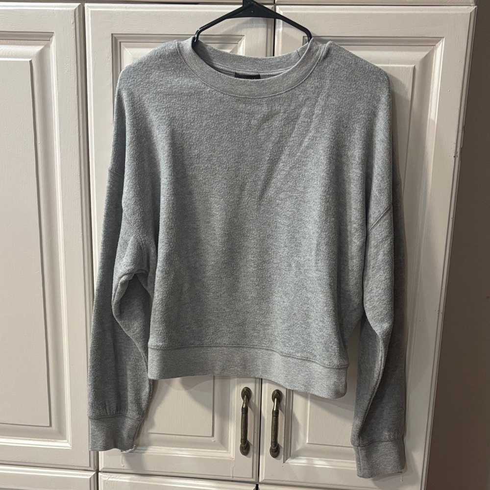 Dynamite Light Gray Crew Neck Sweater